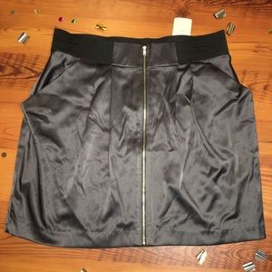 🖤 Front Zipper Skirt with Pockets 🖤 Forever21 🖤